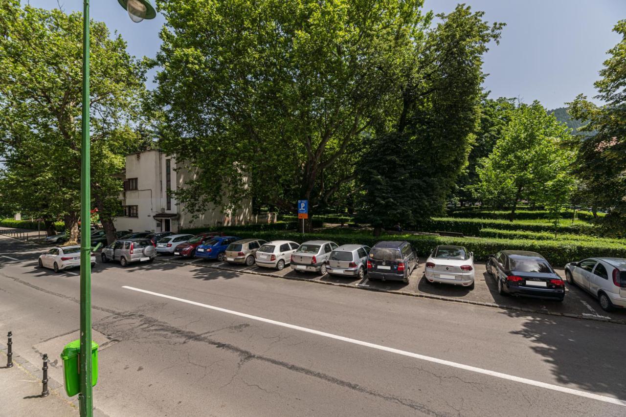 Sabin Apartments Private Parking ブラショフ エクステリア 写真